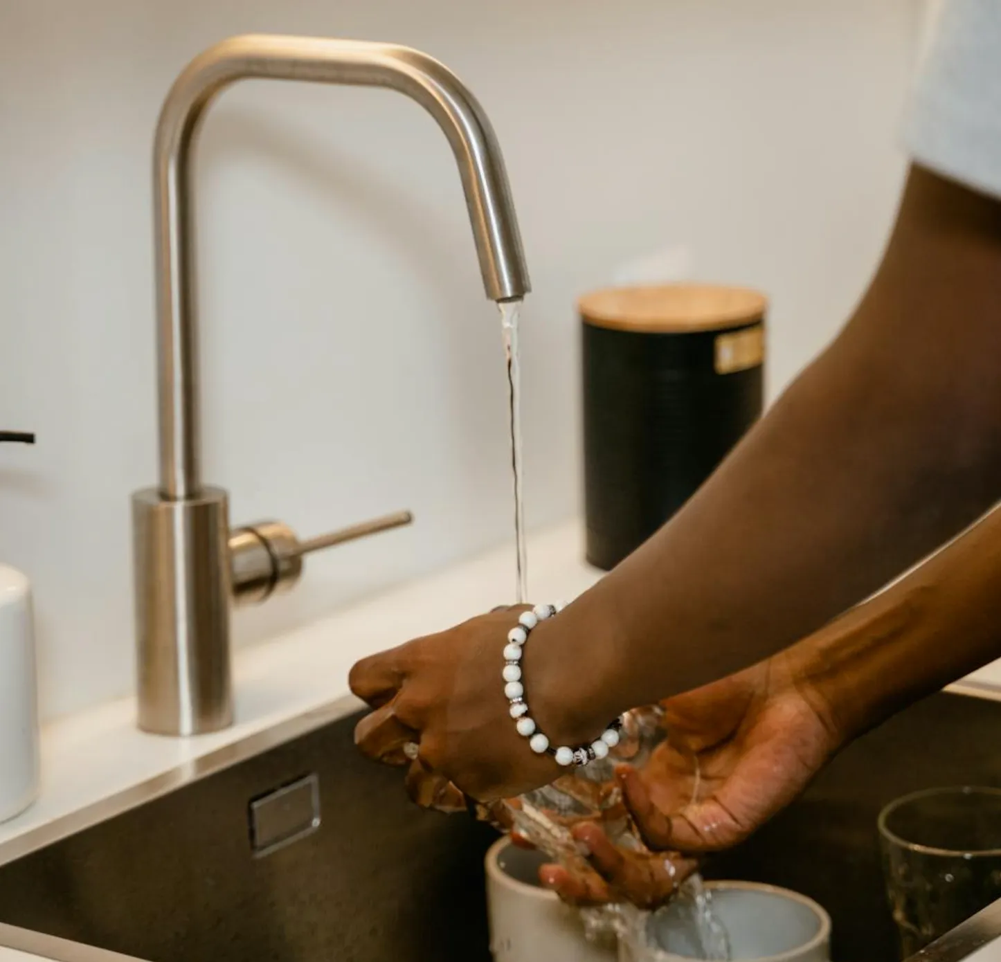 Why Does My Garbage Disposal Hum But Not Spin?